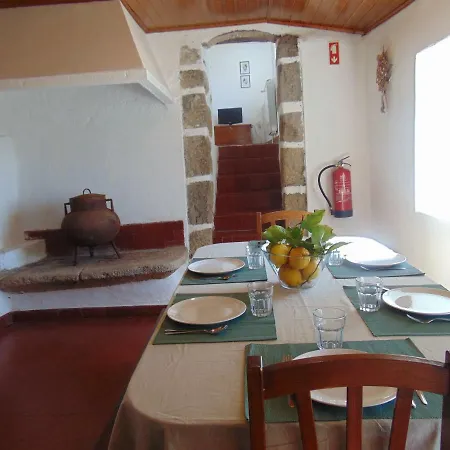 Landhaus Casas Da Loureira - Casa Do Pote *